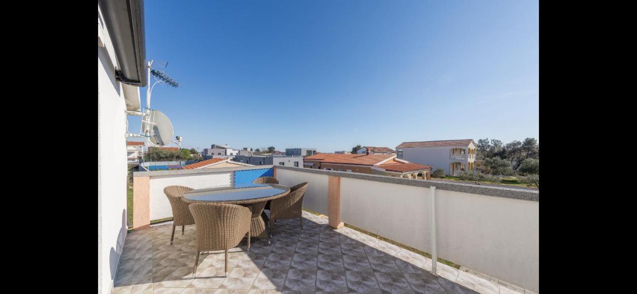 Aurum Luxury Apartments Vir Εξωτερικό φωτογραφία